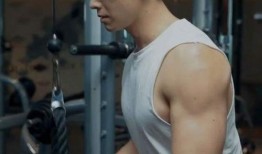 辰亦儒旧视频爆料,揭秘昔日偶像的真实一面