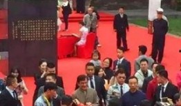 成龙出席活动现场爆料视频,揭秘幕后故事与精彩瞬间